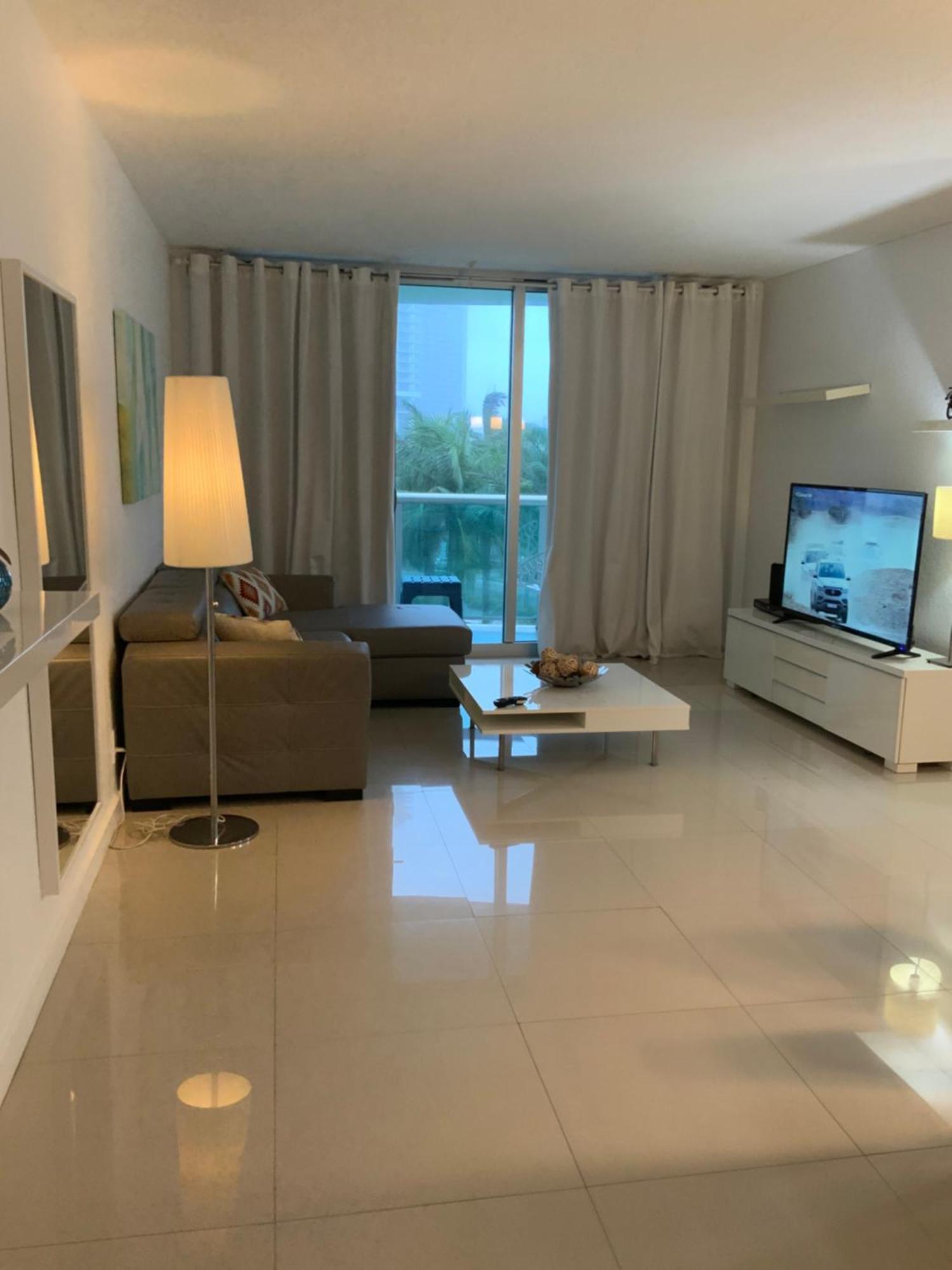 Lovely Beach Apartment By Miami Te Espera- Hollywood 5U Bagian luar foto